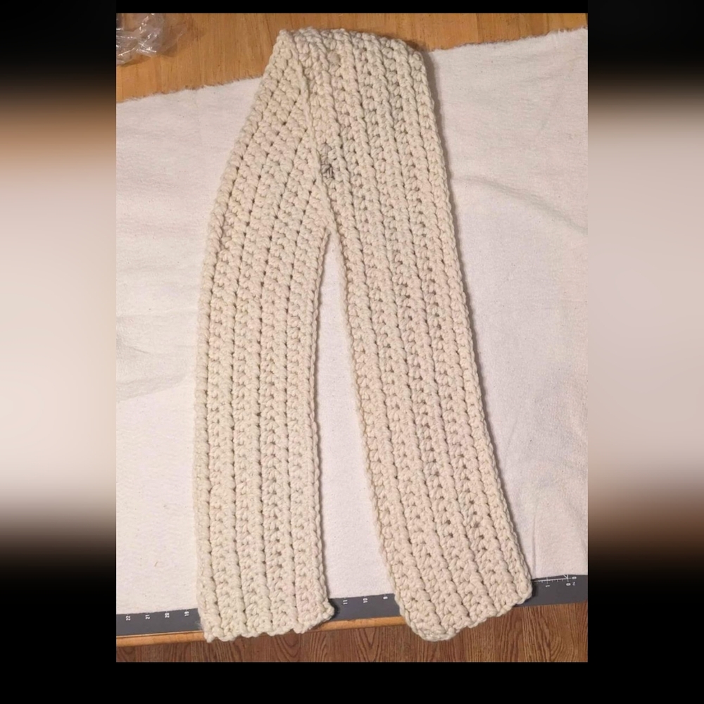 Wool handmade scarf